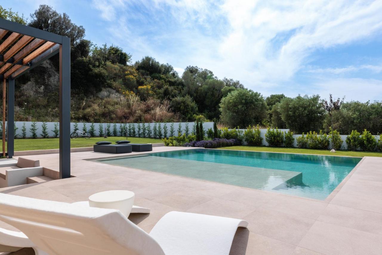 Villa Five Senses Of Luxury à Kalandra Extérieur photo